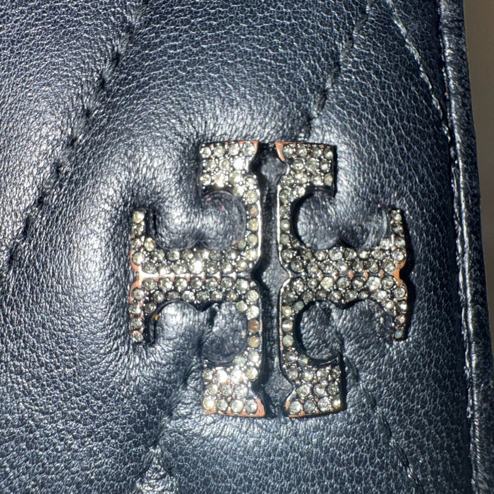 Tory Burch Black Quilted Wallet - Picture 5 of 5
